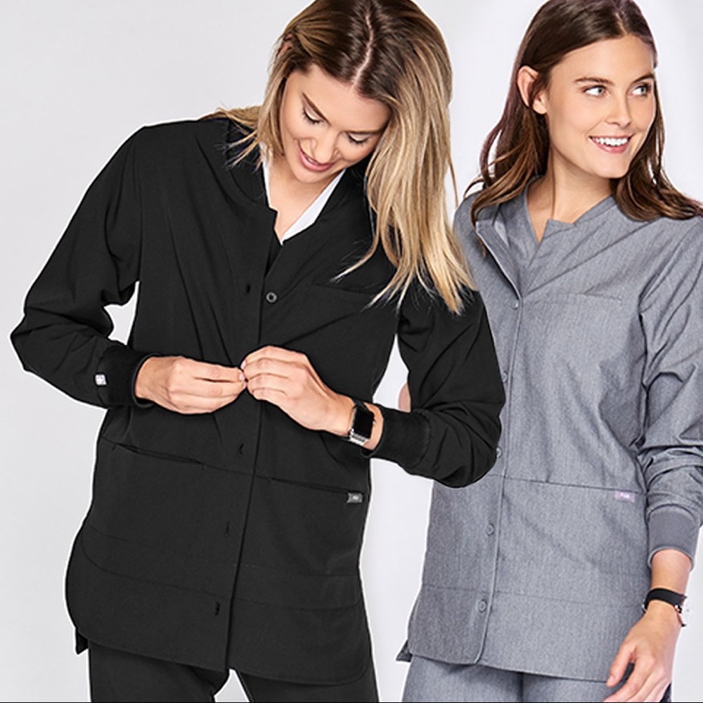 FIGS Tangier Scrub Jacket – Black
